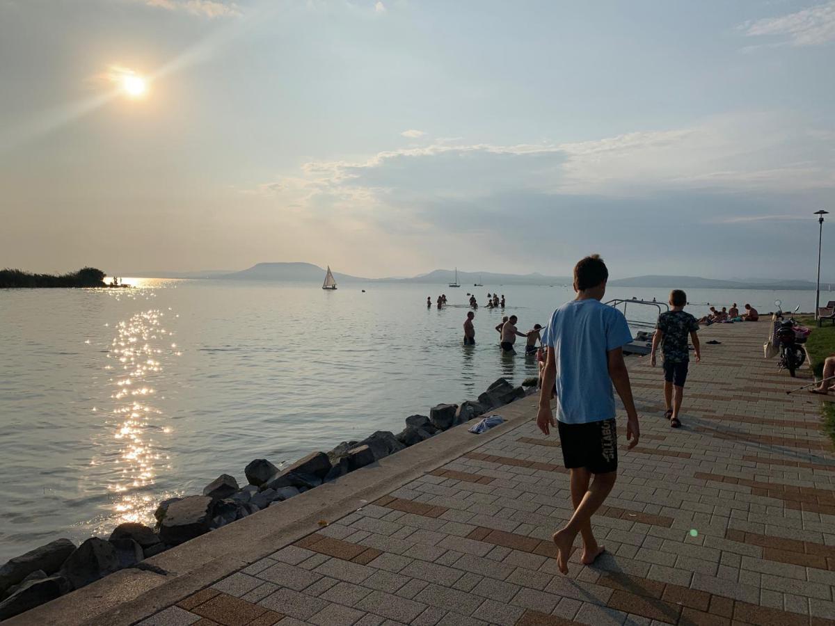 Balatonboglar - Golden Bridge Apartments المظهر الخارجي الصورة